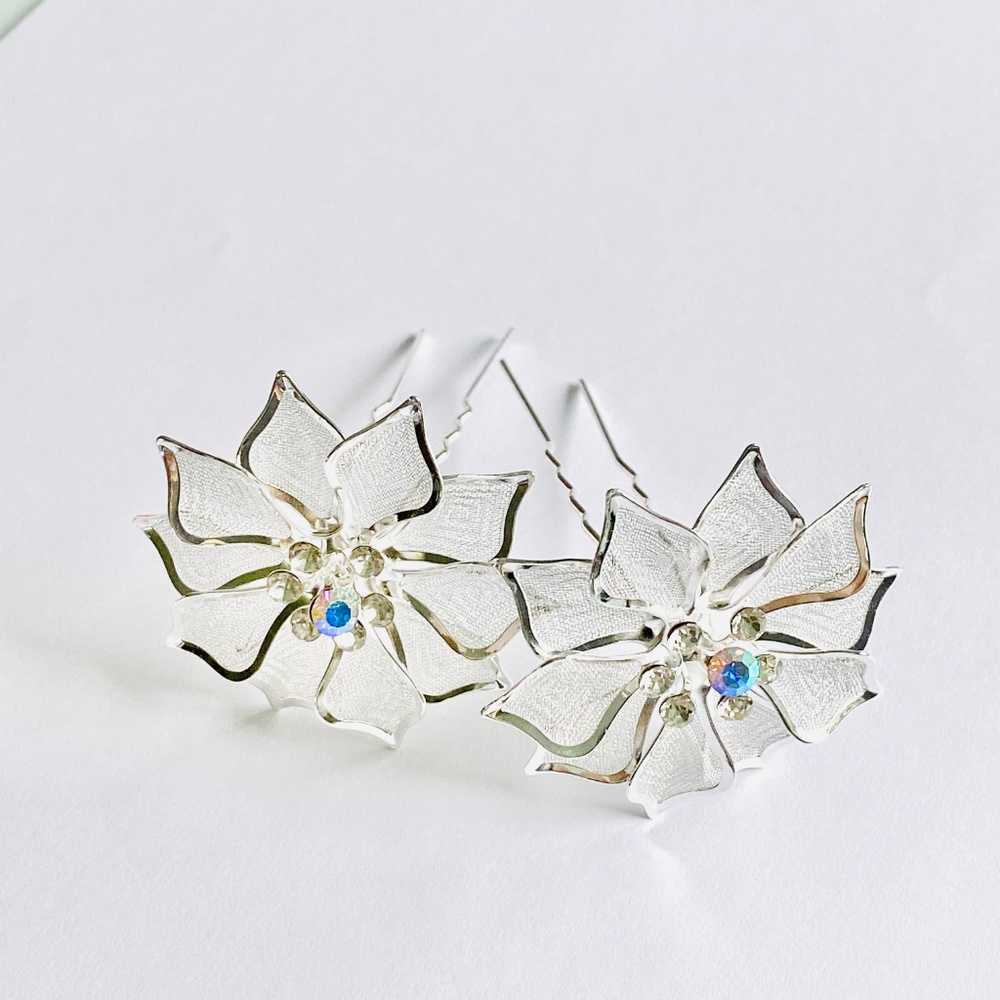 Delicate Floral Crystal Mesh Hair Pins  Set of 2 - Picture 5 of 6